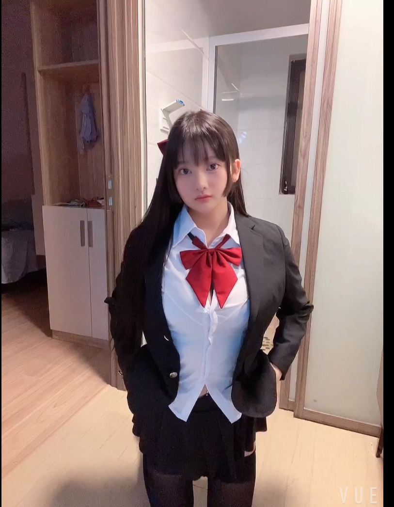 【R18视频】精品推荐 知名漫展巨乳美女Cos『小尤奈』大尺度45部超清自拍无水印合集（6.7G）